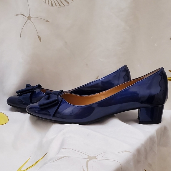 J. Renee. Cameo heels, Sz 8.5 W - Picture 7 of 7